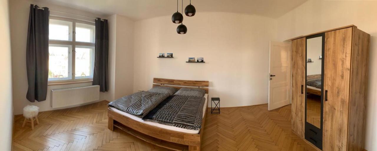 Wine Apartments Hradec Centre Hradec Králové Exteriör bild